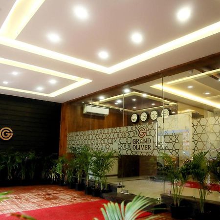 Grand Oliver Chennai Esterno foto