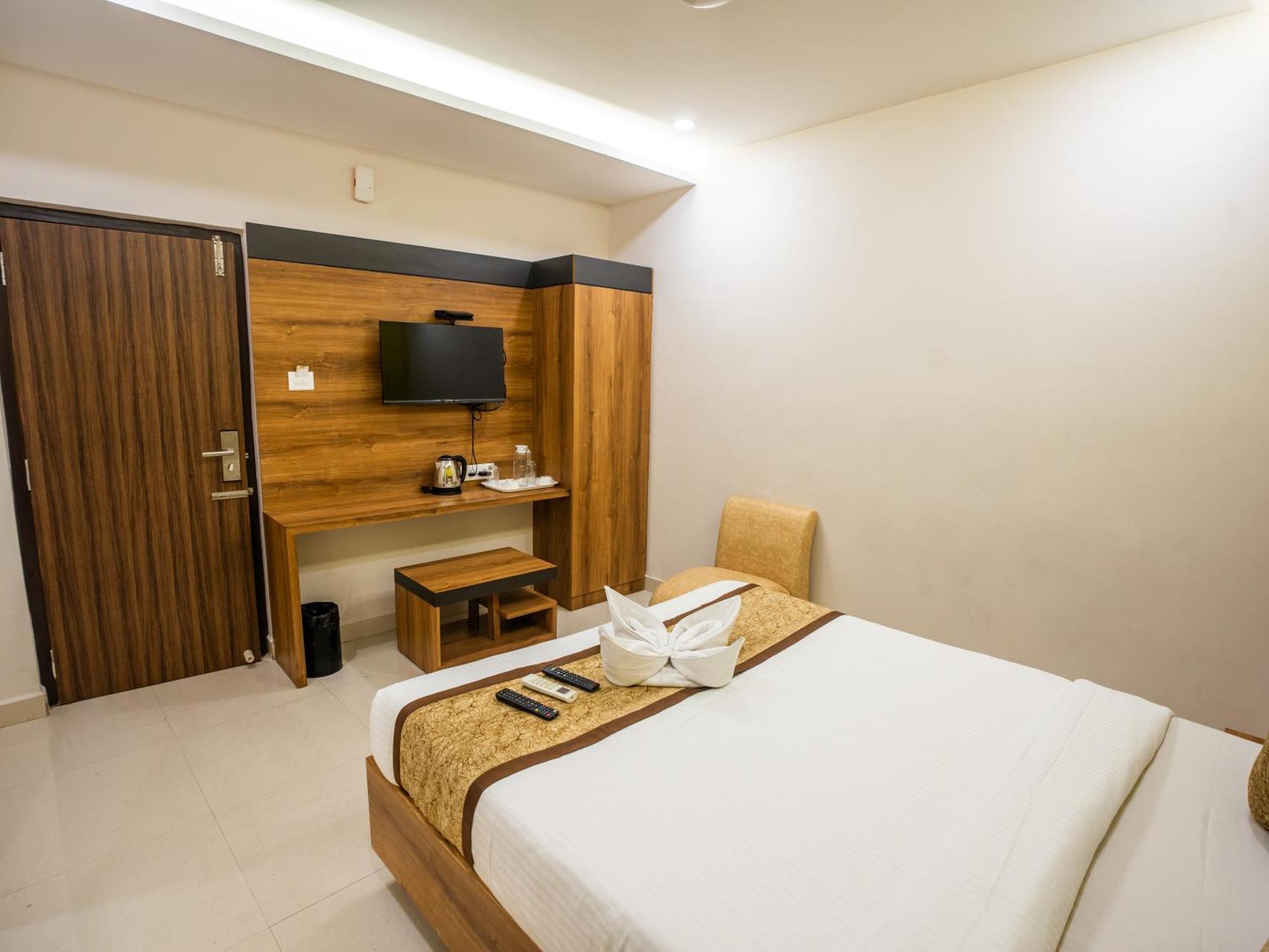 Grand Oliver Chennai Esterno foto