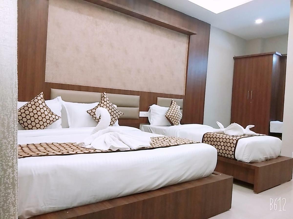Grand Oliver Chennai Esterno foto