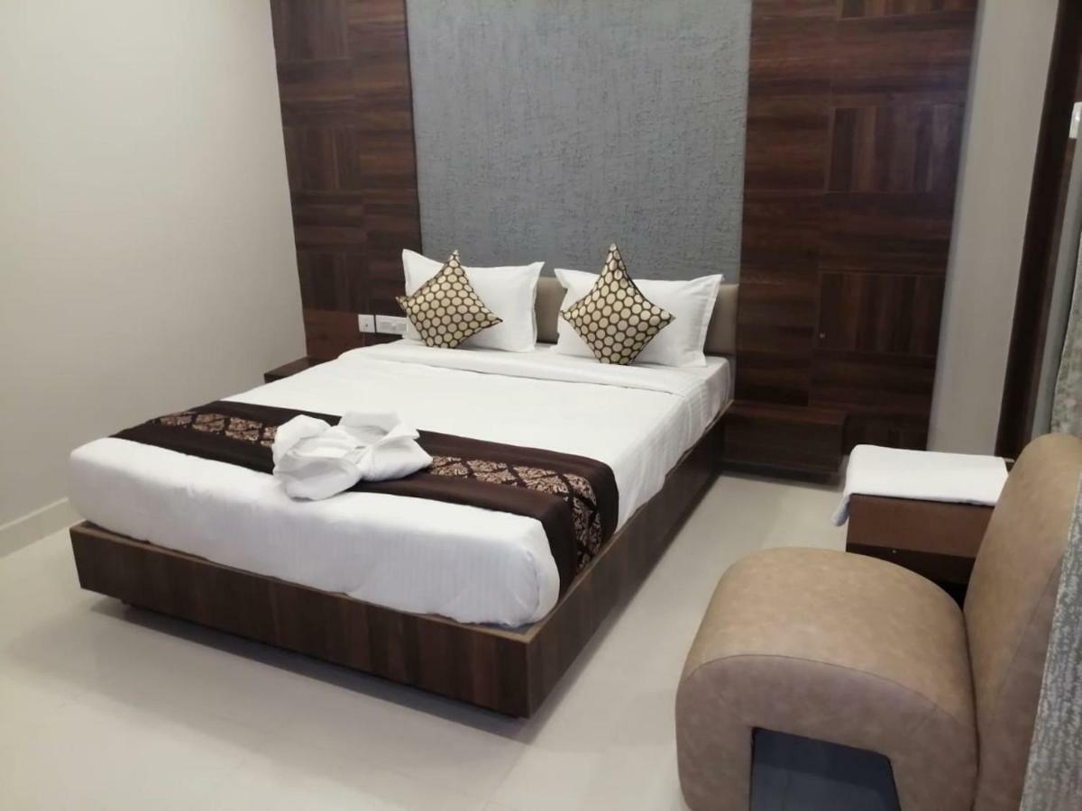 Grand Oliver Chennai Esterno foto