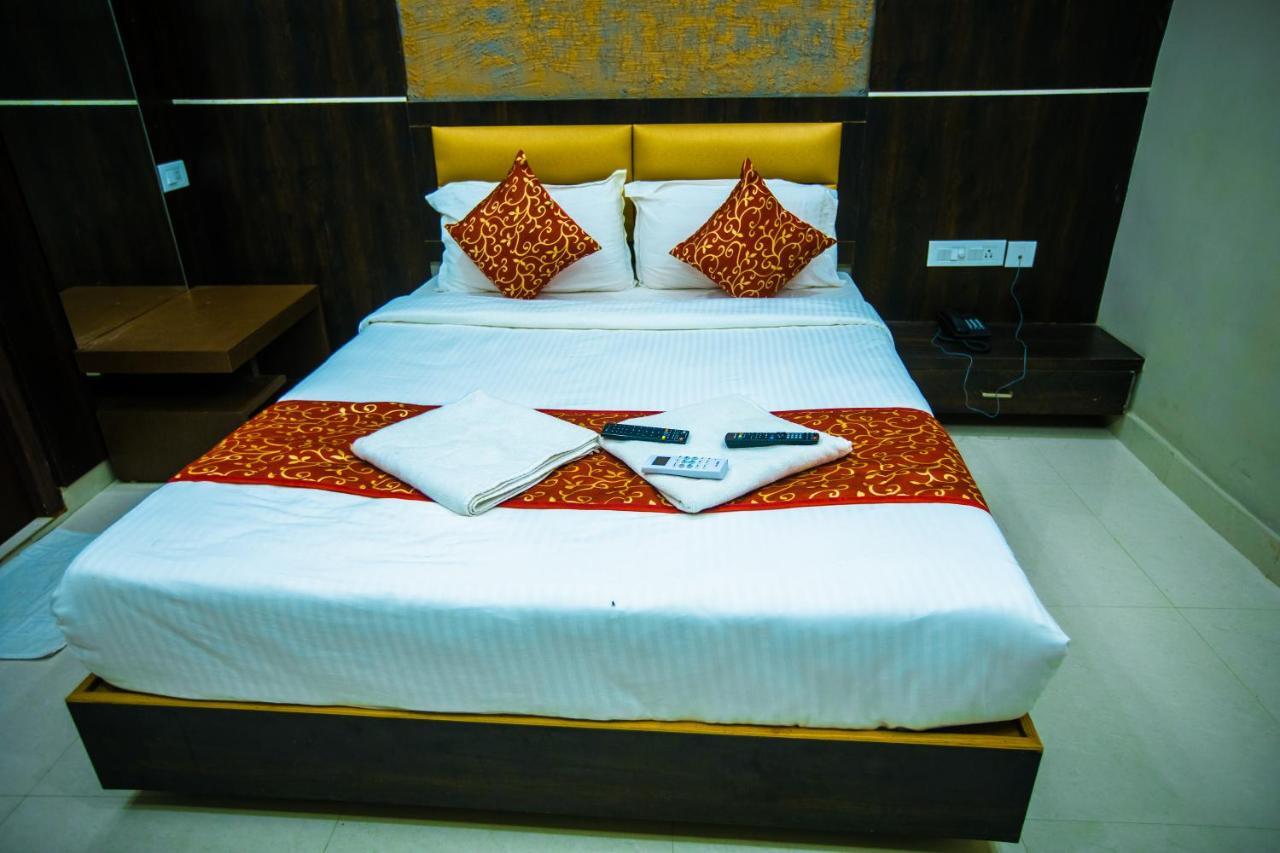 Grand Oliver Chennai Esterno foto