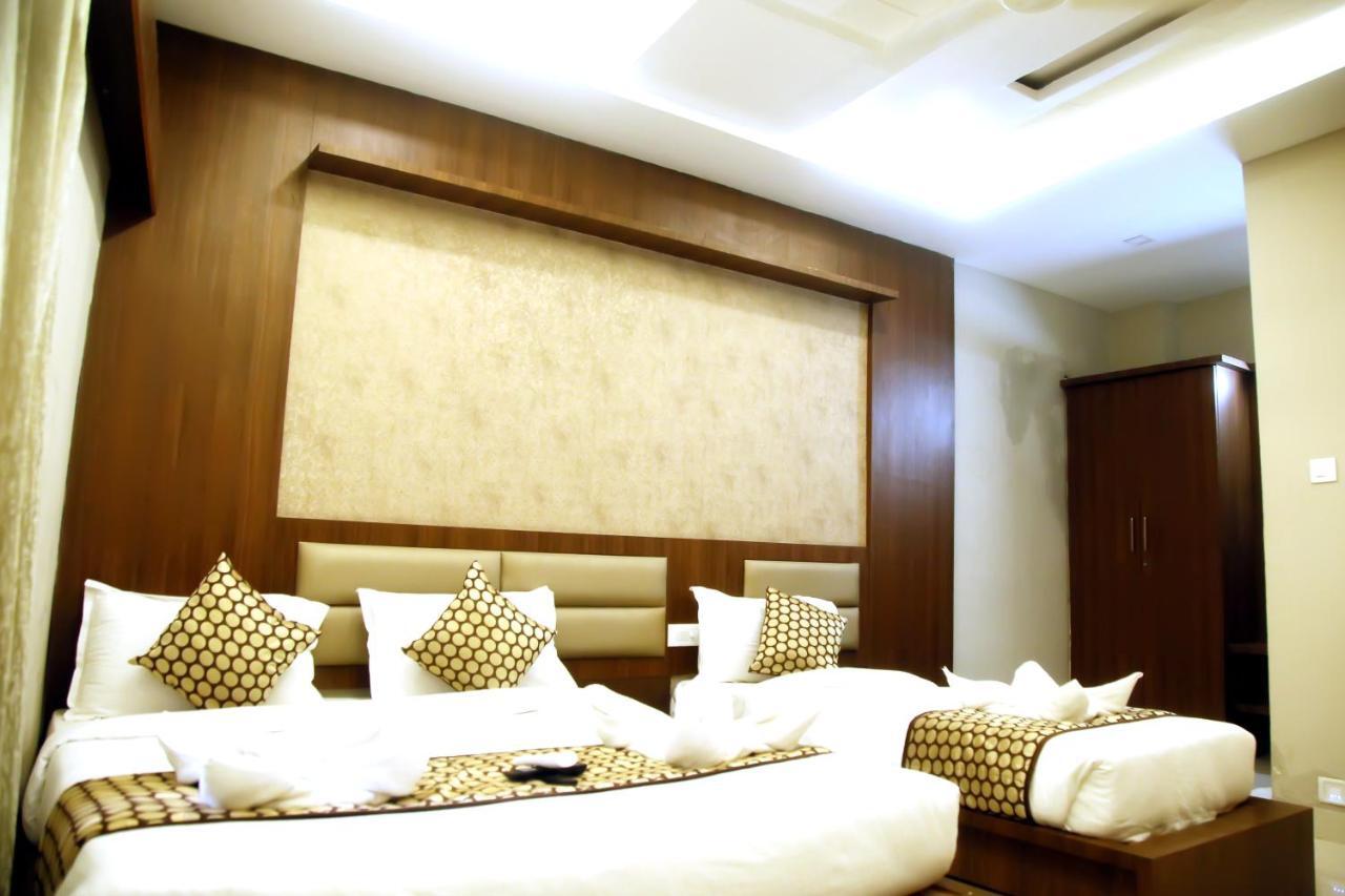 Grand Oliver Chennai Esterno foto