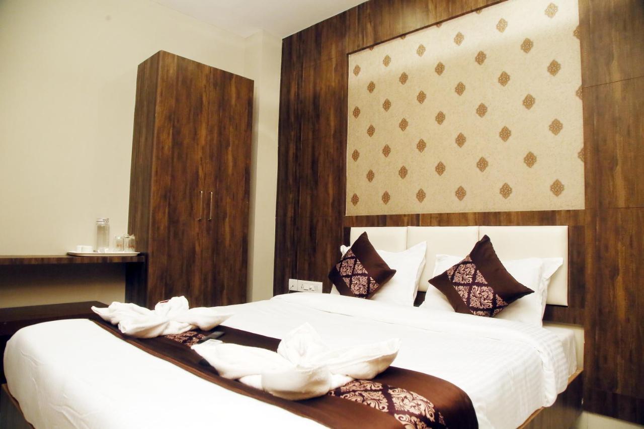 Grand Oliver Chennai Esterno foto