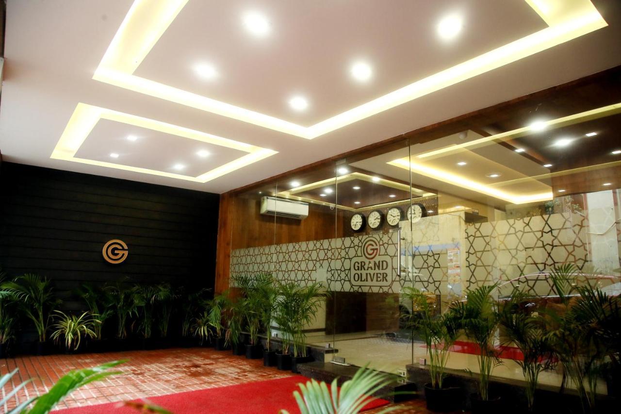 Grand Oliver Chennai Esterno foto